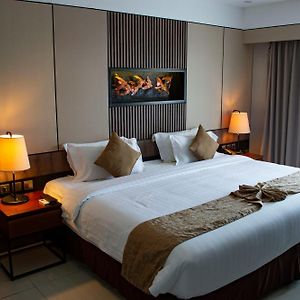 Hotel Ocean Suits Near Igi Delhi Airport